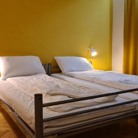 Sleep Inn Hostel 부쿠레슈티 외부 사진