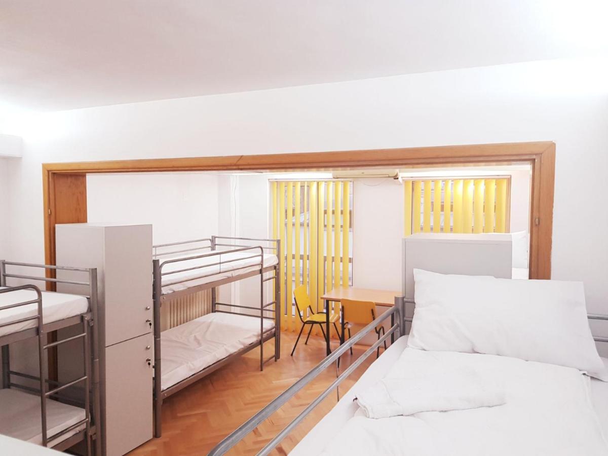Sleep Inn Hostel 부쿠레슈티 외부 사진