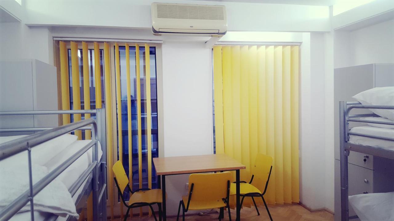 Sleep Inn Hostel 부쿠레슈티 외부 사진