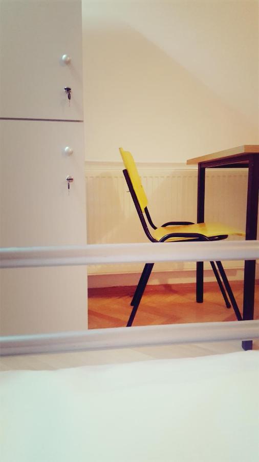 Sleep Inn Hostel 부쿠레슈티 외부 사진