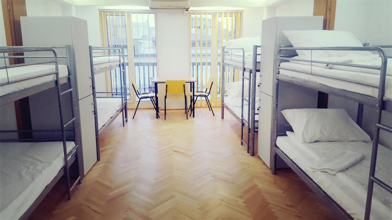 Sleep Inn Hostel 부쿠레슈티 외부 사진