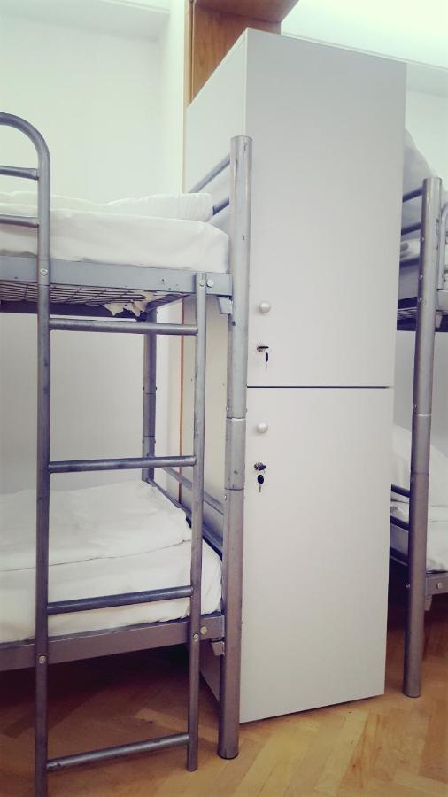 Sleep Inn Hostel 부쿠레슈티 외부 사진