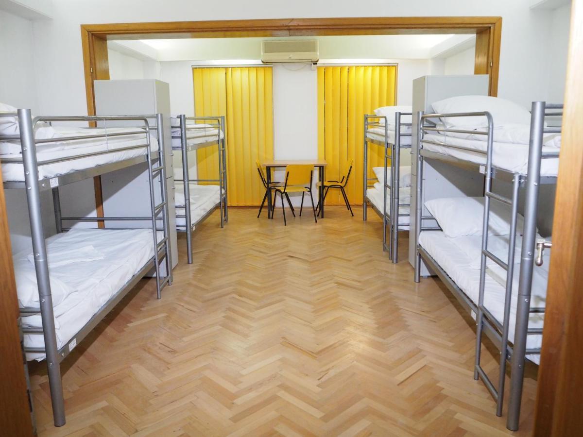 Sleep Inn Hostel 부쿠레슈티 외부 사진
