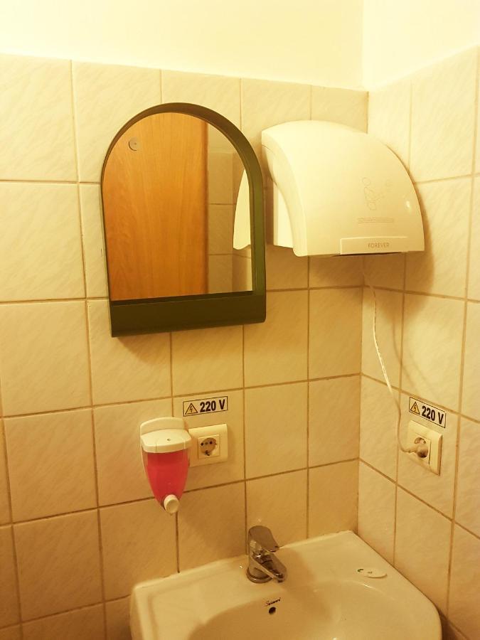 Sleep Inn Hostel 부쿠레슈티 외부 사진