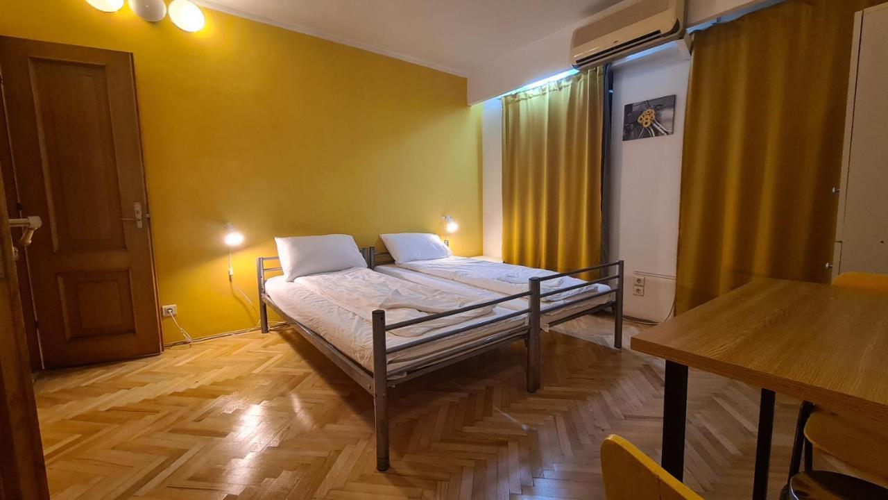 Sleep Inn Hostel 부쿠레슈티 외부 사진